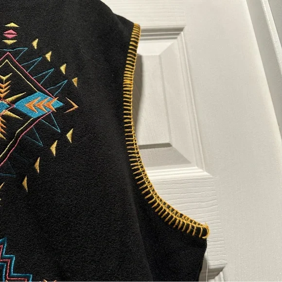 Outback Trading' Company Avianna Vest - Picture 2 of 9